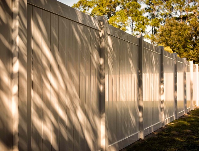 Solid Privacy Vinyl Fence greeley co